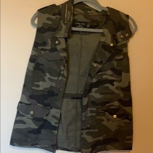 Small camo vest